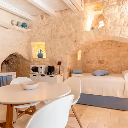 Trulli Alma Ostuni